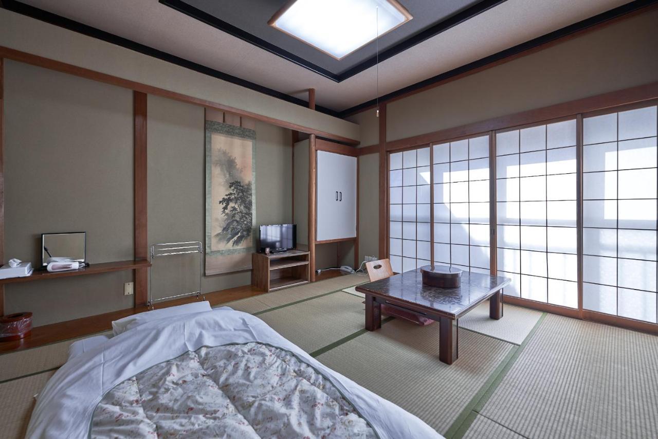 Ryokan Yamamuro Kanazawa Habitación foto